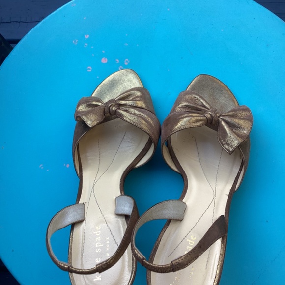 KATE SPADE GOLD 4INCH SLING BACK SANDAL - Picture 3 of 15